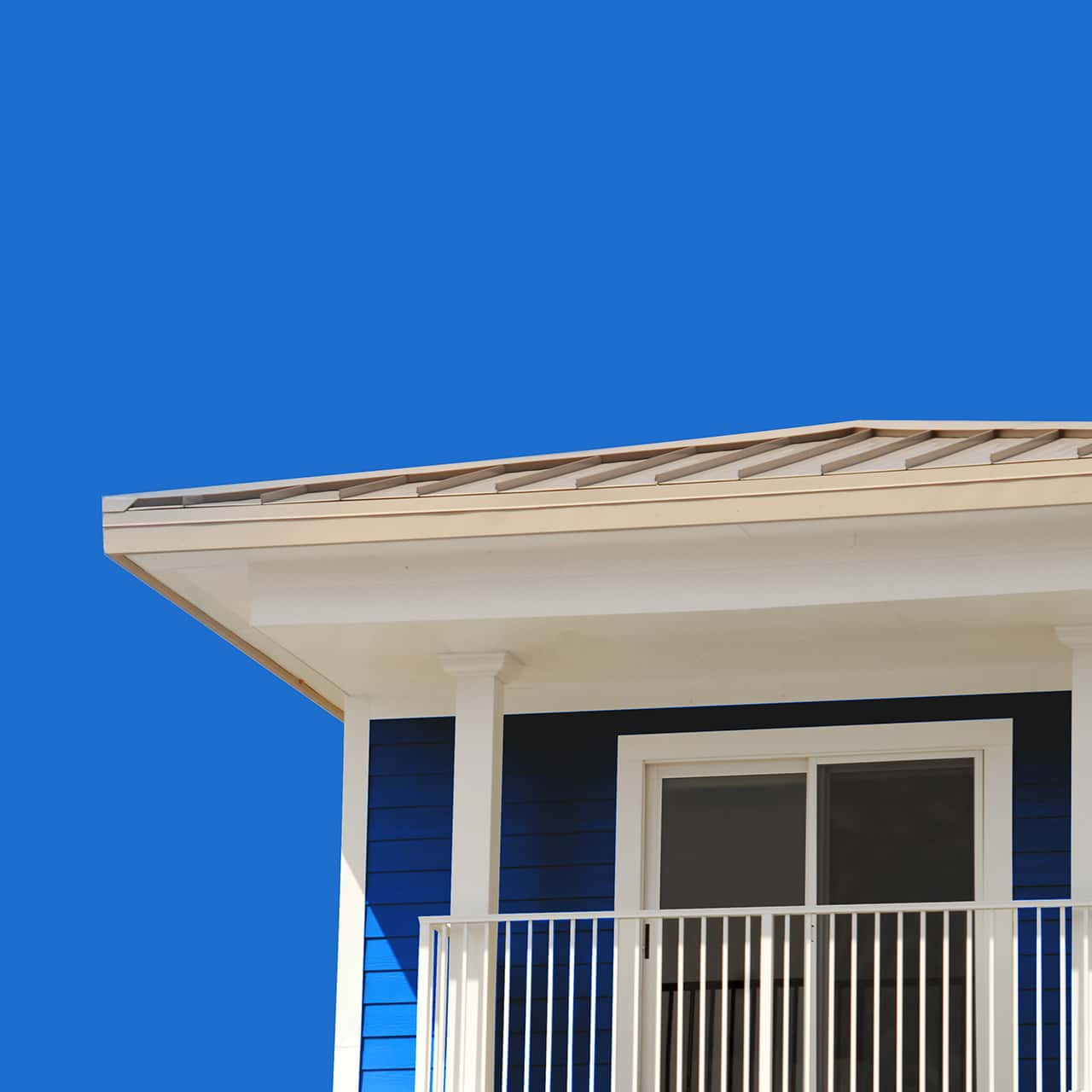 Florida home with yellow sidings